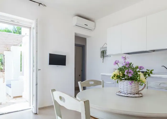 Villa Helloapulia Blu Ocean - Panoramic Trulli With Sea View, Private Pool And Garden - - Pet Friendly *